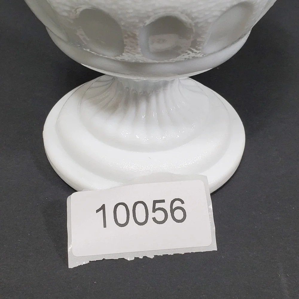 E.O. Brody Milk Glass Vase M4200‎ White Scalloped Thumbprint Pedestal 6